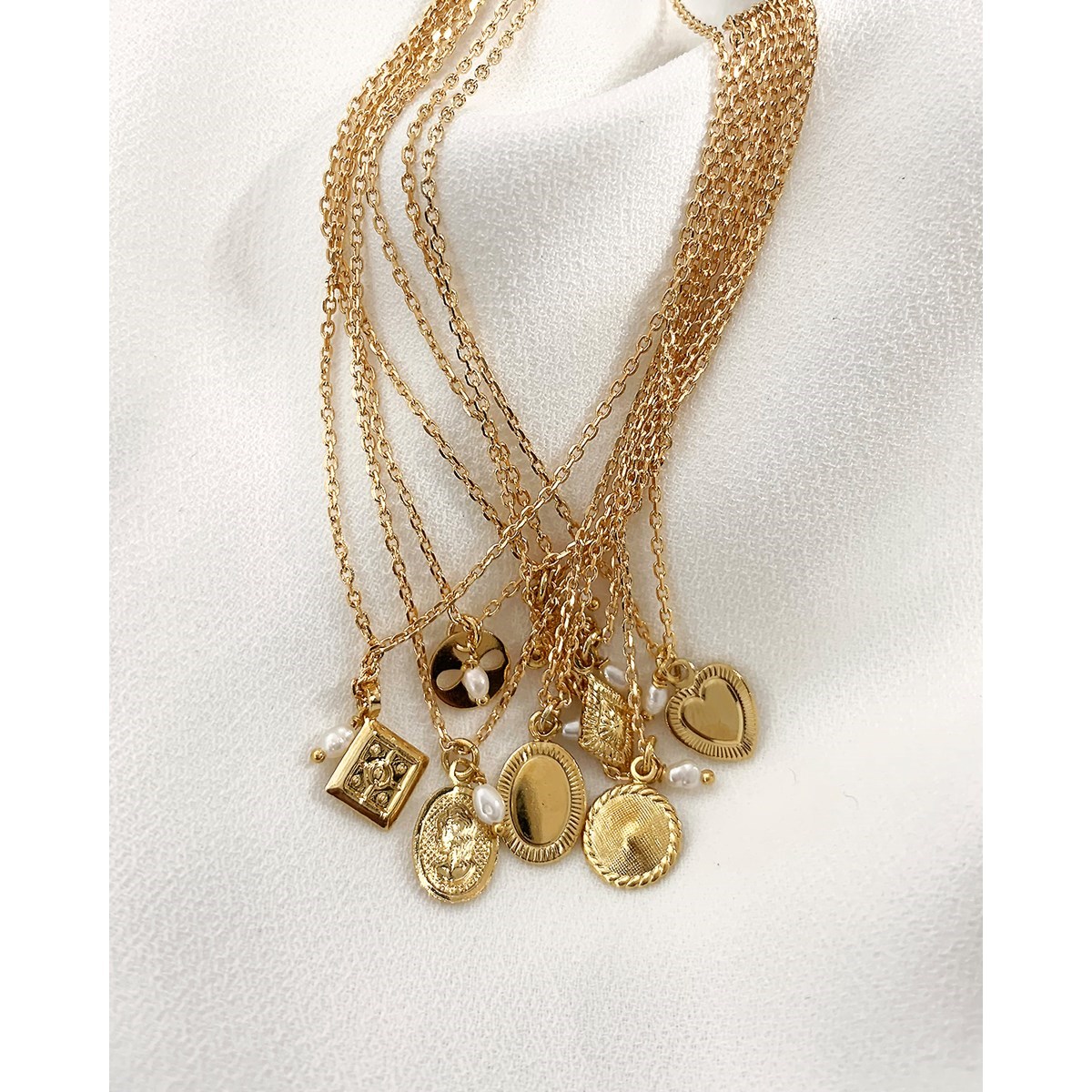 Collier médaille camée doré à l'or fin 24K NEW CLÉA
