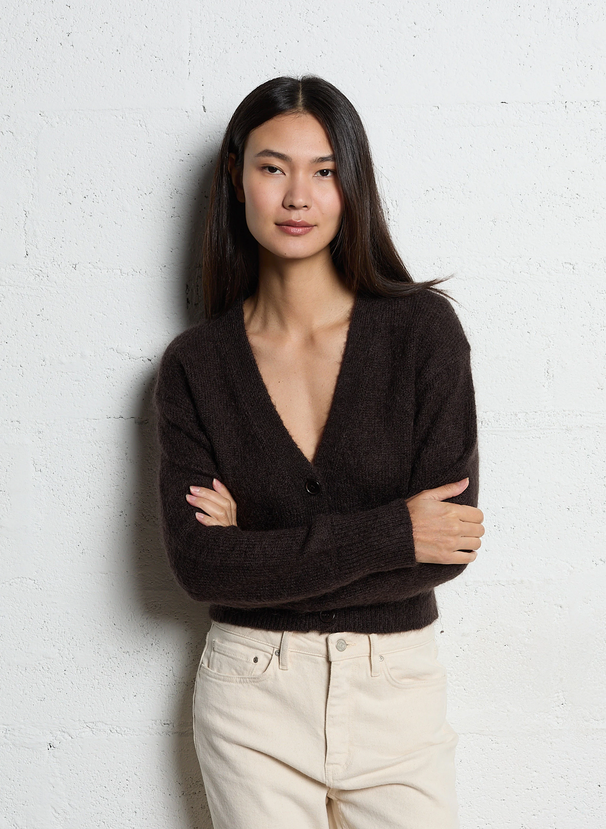 CALA - Gilet droit col V en laine et soie | Marron