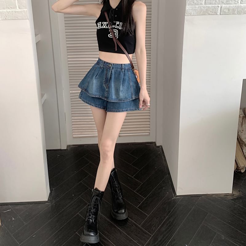 CosmoCorner - Gewassen mini-A-lijn denim skort met hoge taille en laagjes