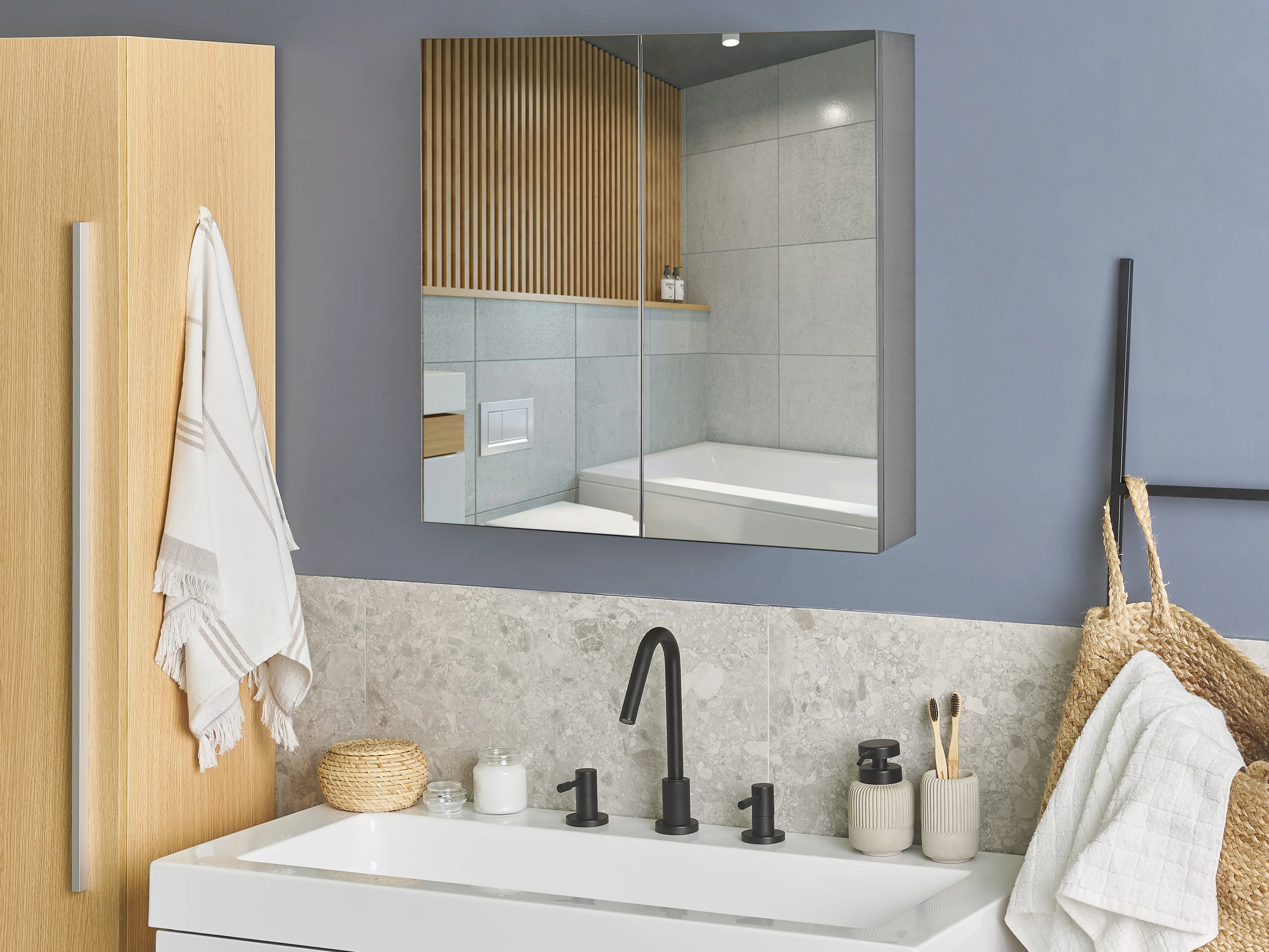 Badkamer wandkast met spiegel NAVARRA 60 cm 60 cm Zwart