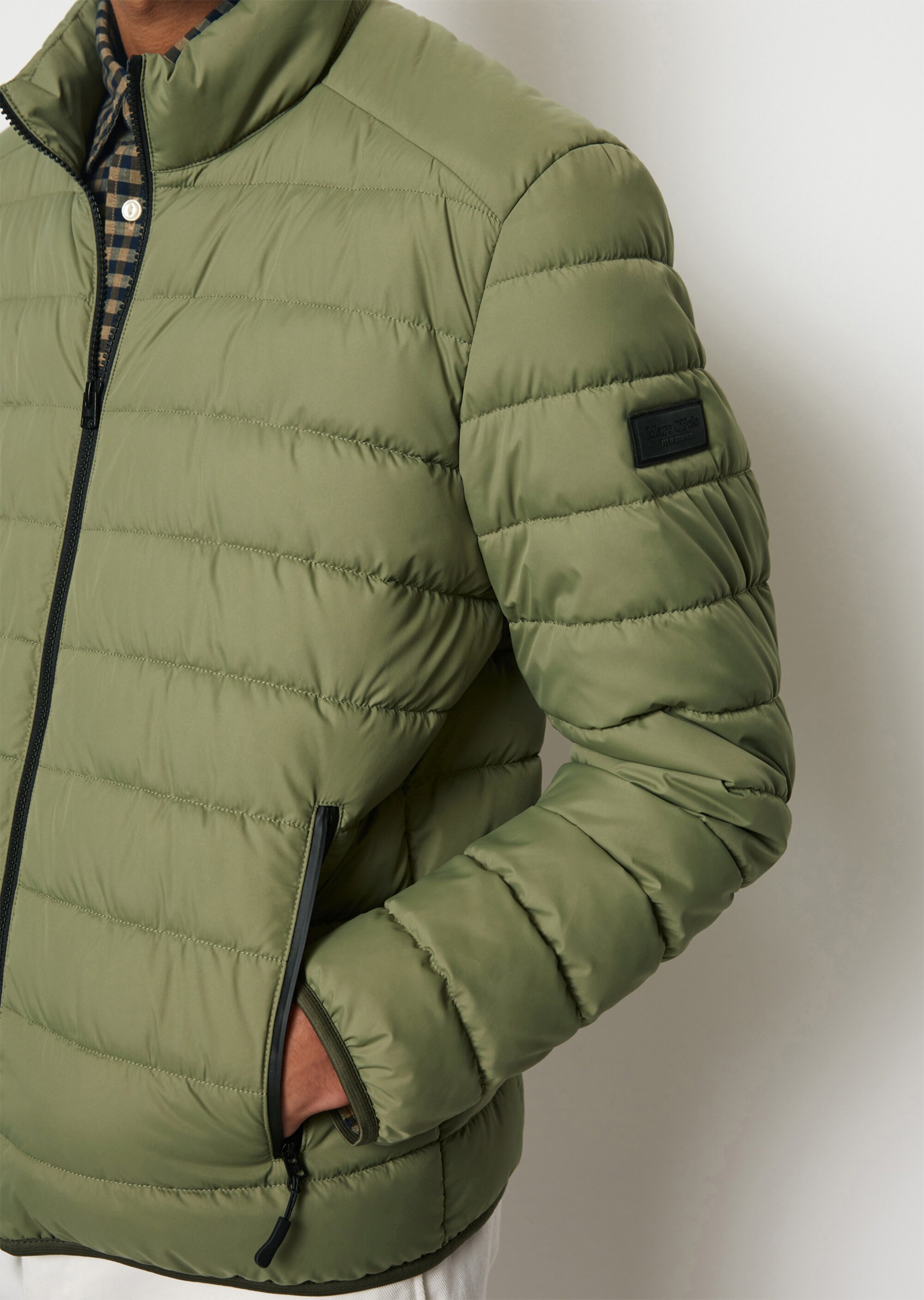 Steppjacke regular aus leichter, wasserabweisender Qualität