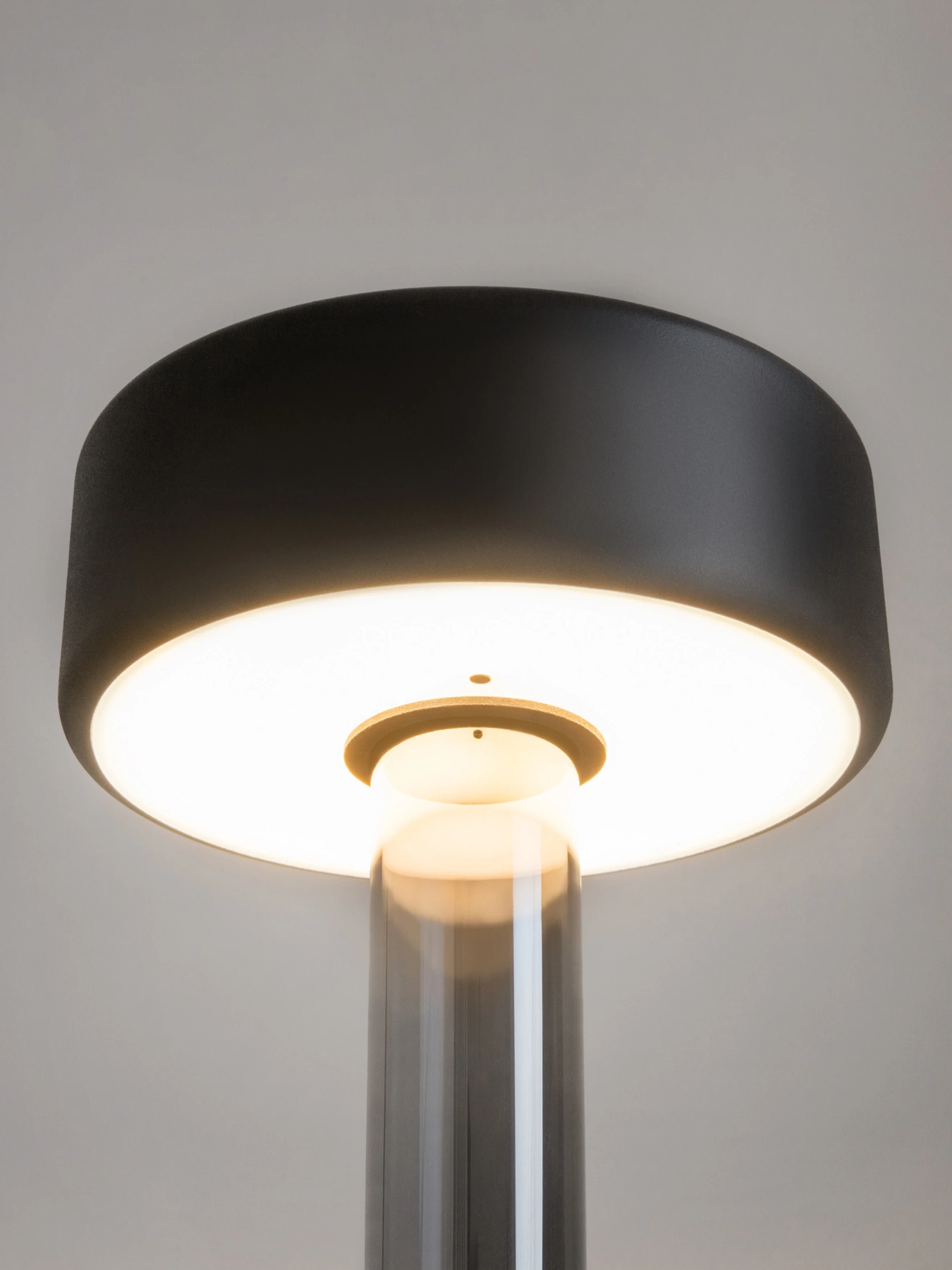 Kleine dimbare LED-tafellamp AI Collaboration