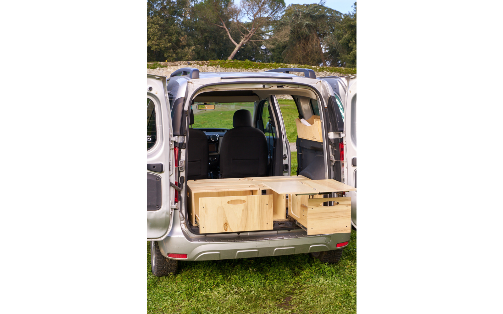 Tchao Tchao MPV Kofferraumausbau für Stauraum für Multifunktionsfahrzeuge