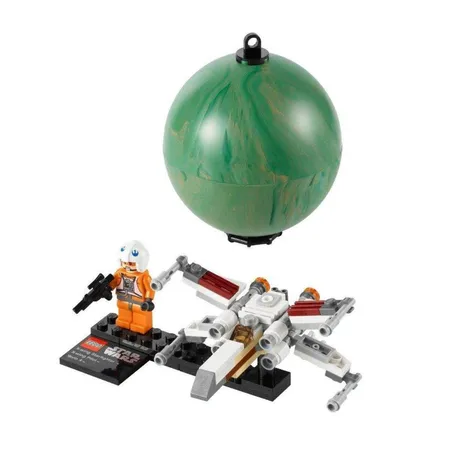LEGO® Star Wars™ 9677 X-wing Starfighter™ & Yavin 4™