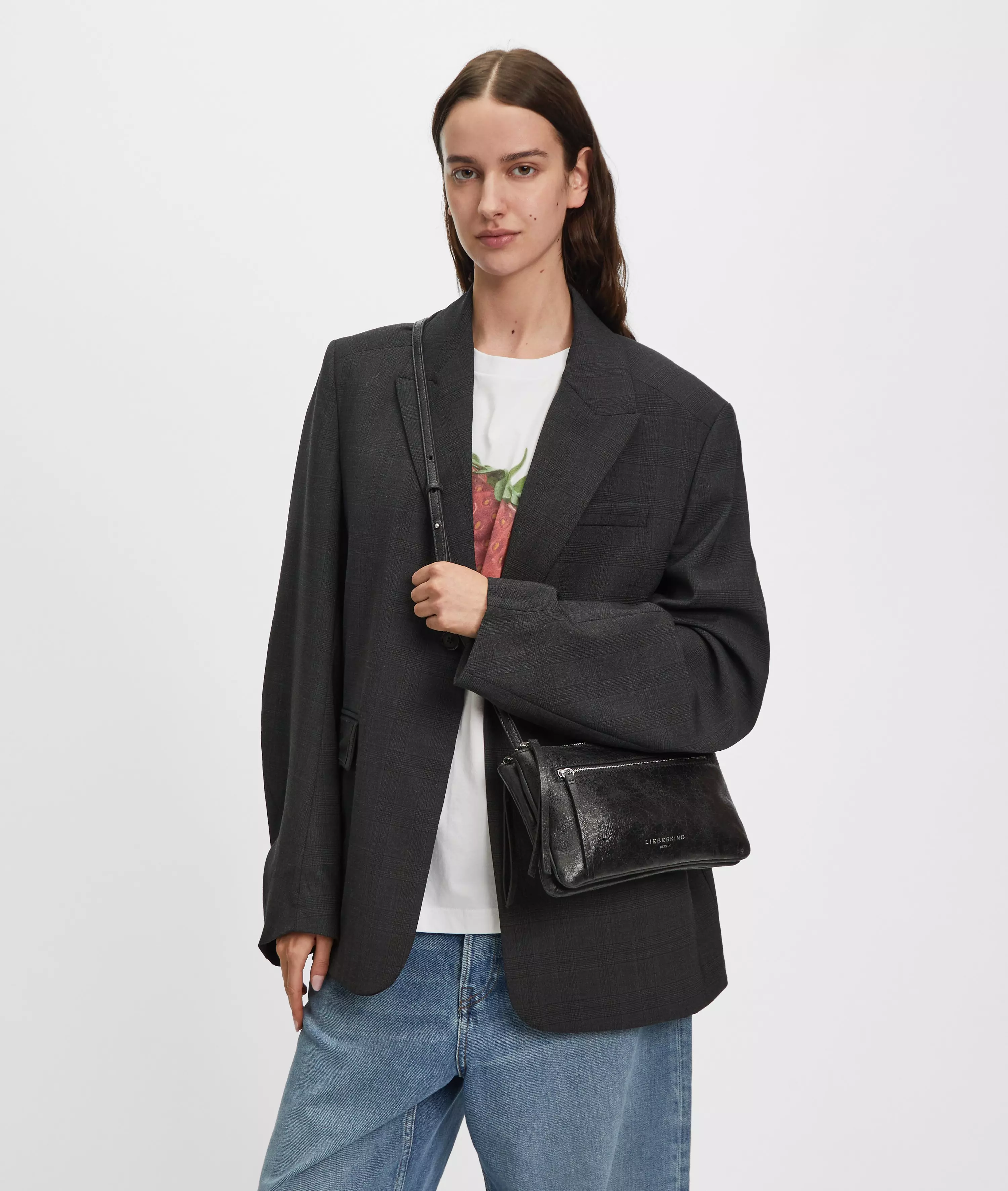 Crossbody Handy shoulder bag in soft lamb leather with crinkle effect