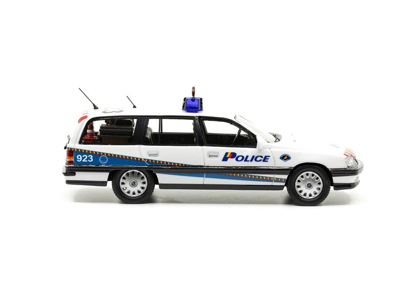 ACE Opel Omega A2 Police – Canton de Genève 1:43 Genf Polizeiwagen – Modellfahrzeug