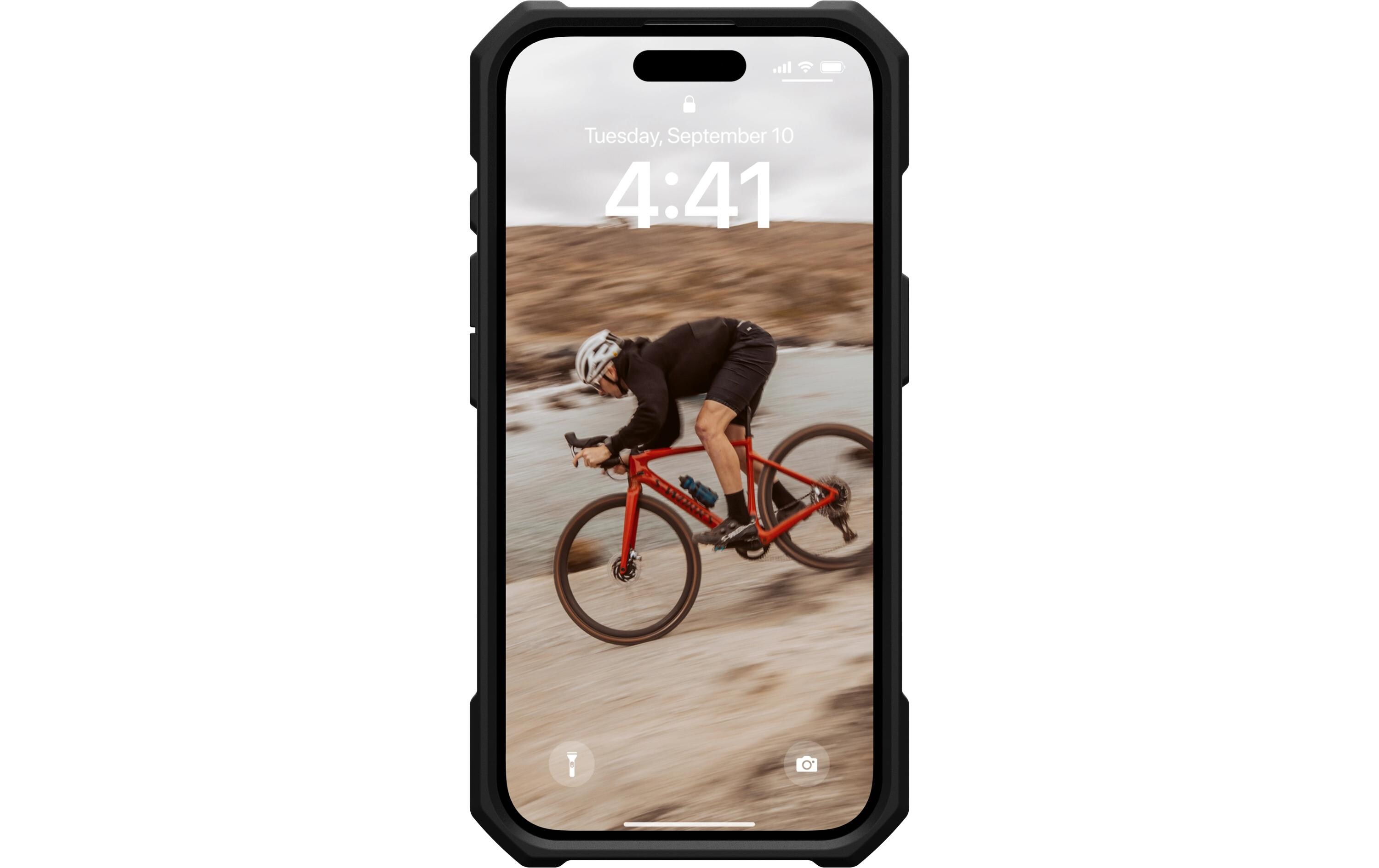 Back Cover Essential Armor iPhone 16 BlackSchutzhülle für das Apple iPhone 16