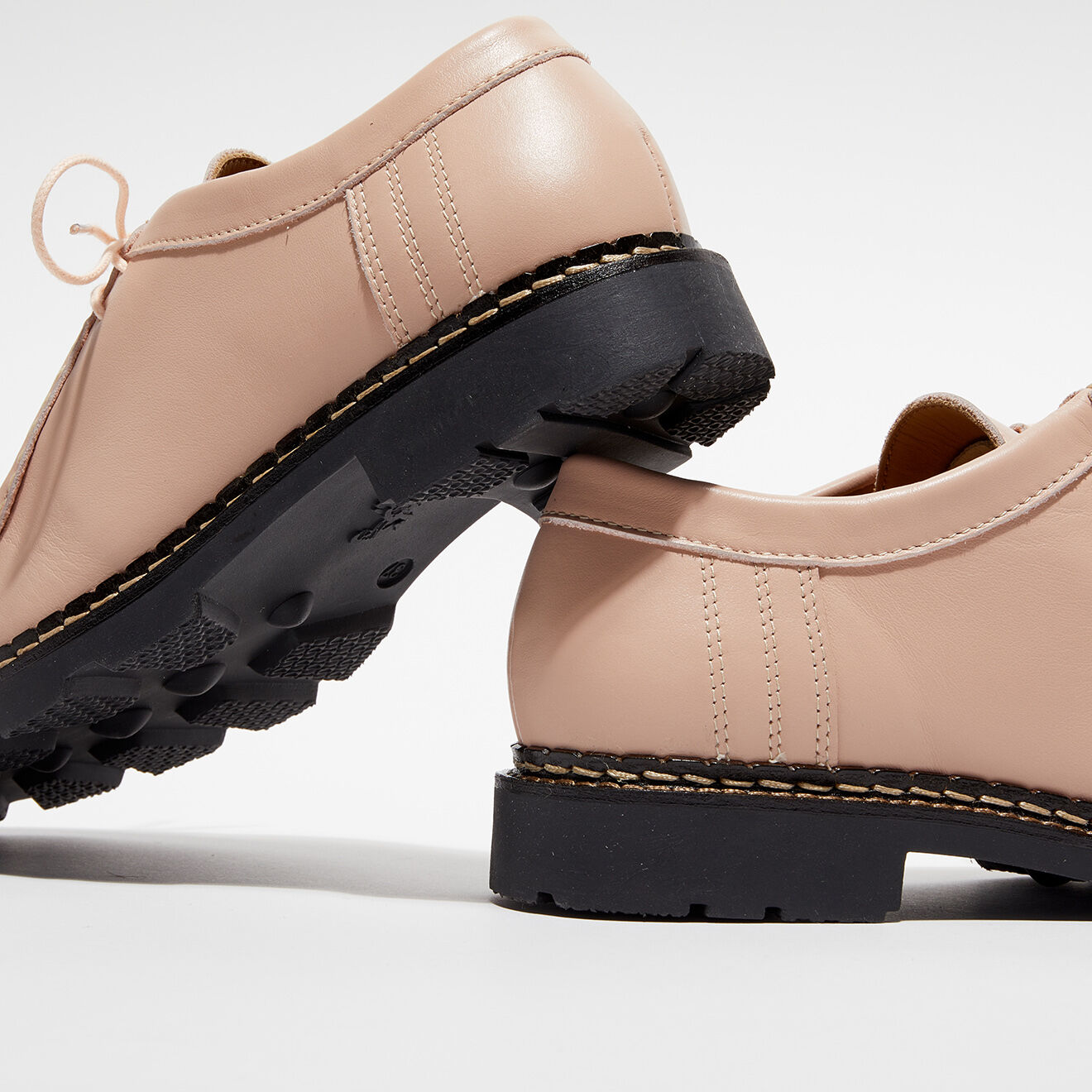 Apologie Studio Derbies en Cuir Loretta rose nude