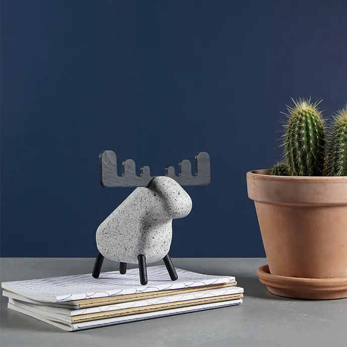 KORRIDOR Concret Animals Løve
