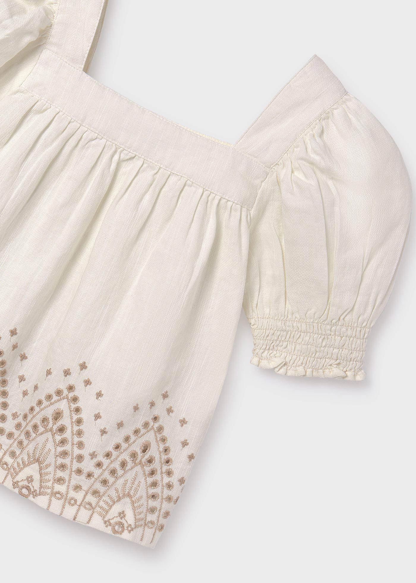 Blusa bordada para meninas