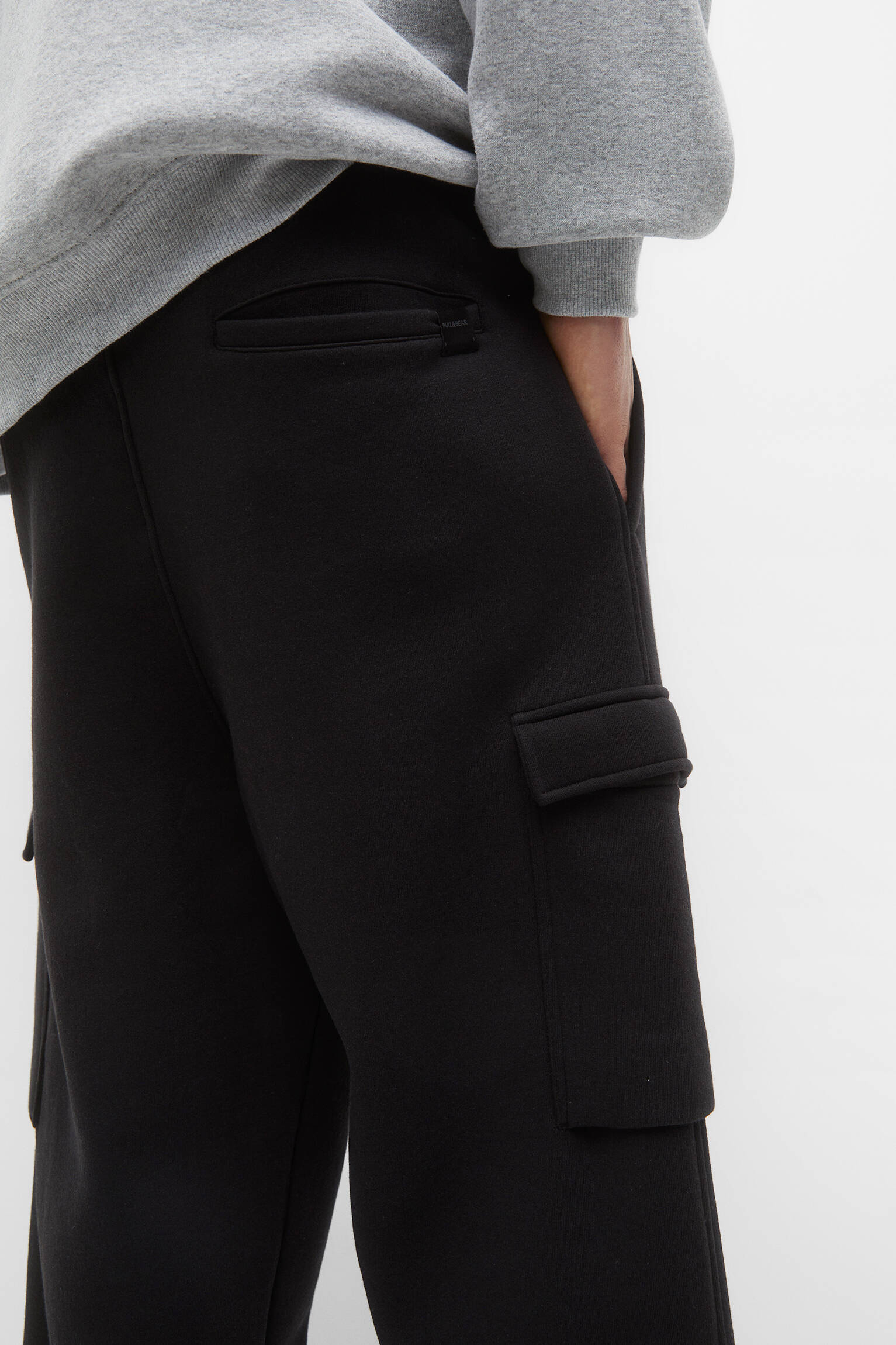 Calça de fato de treino cargo - preta