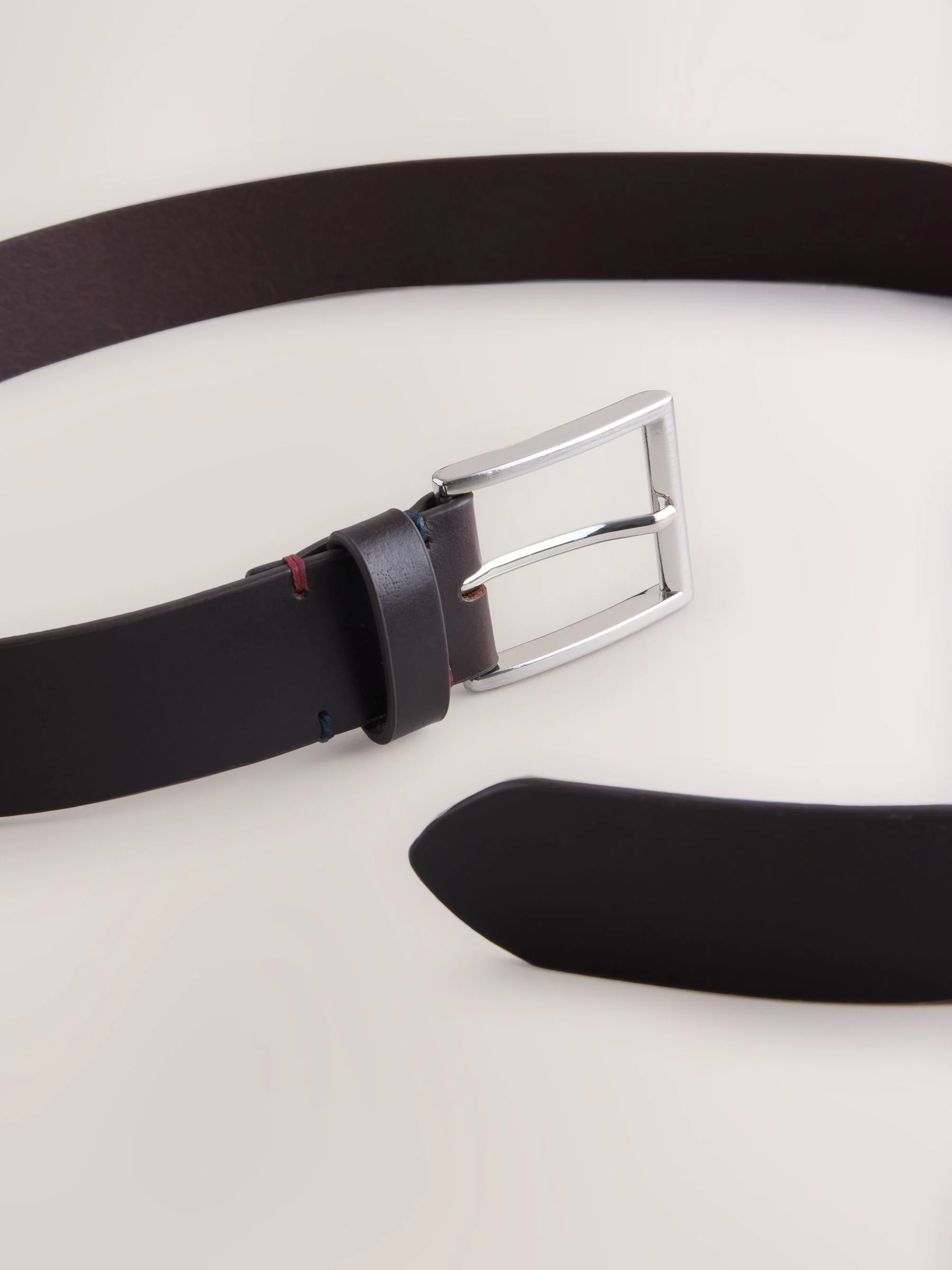 Bruin - Leren riem met tabstiksel