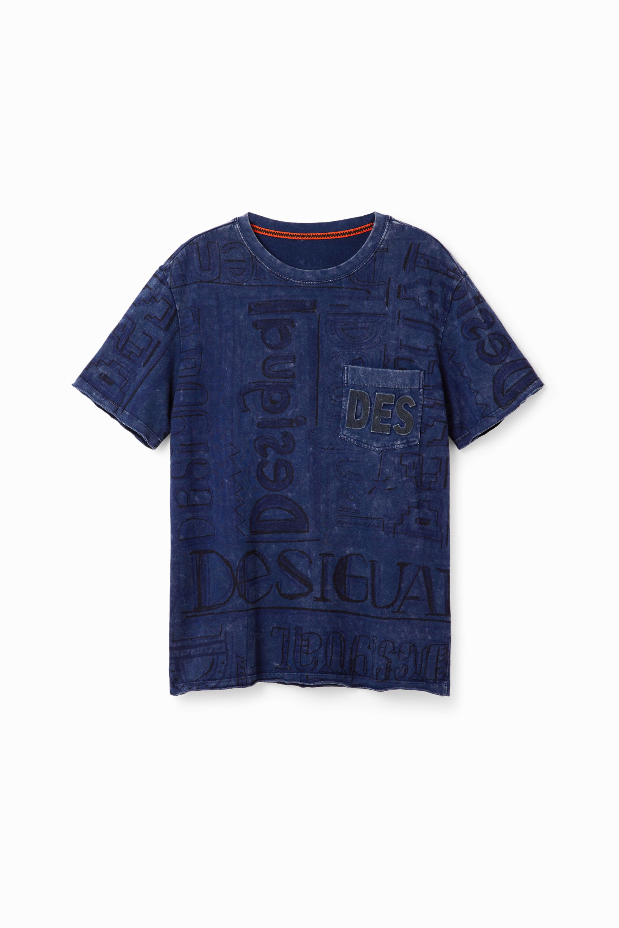 T-shirt logo tissu délavé
