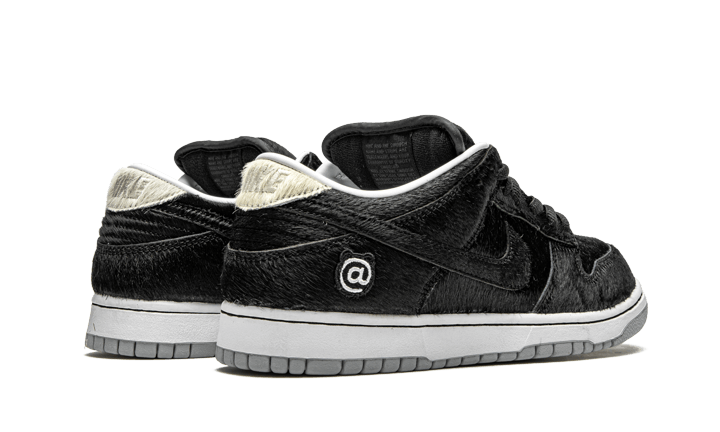 Nike SB Dunk Low BE@RBRICK Medicom Toy