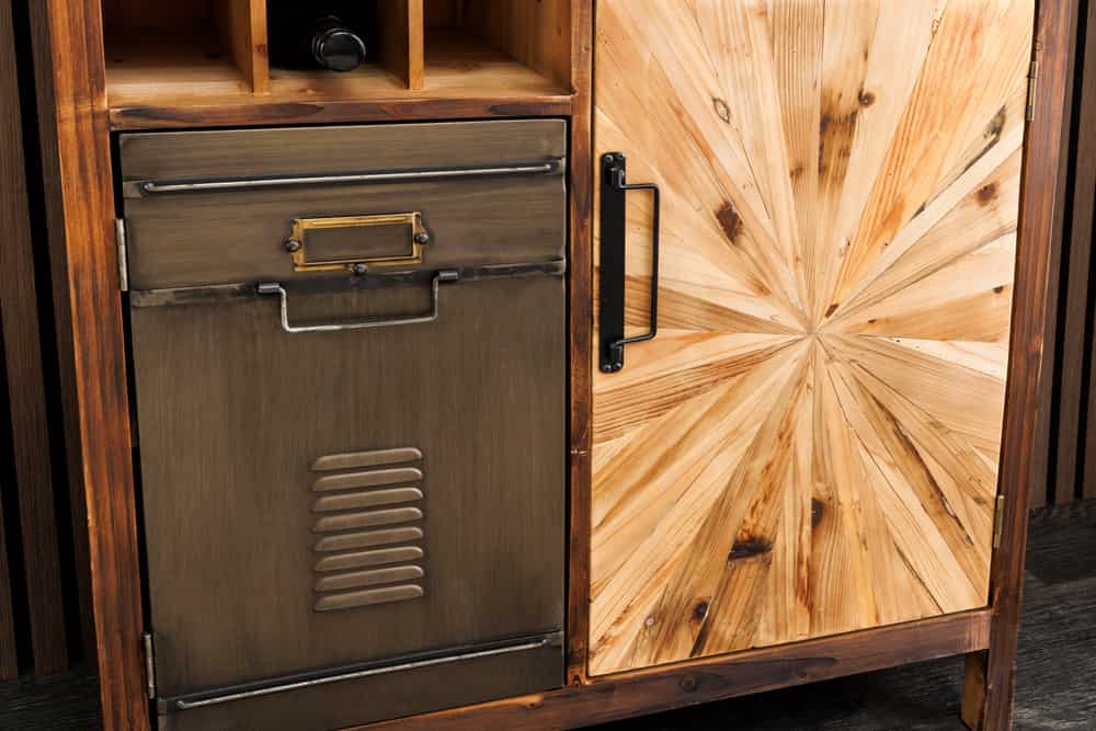 Authentischer Barschrank ATELIER 120cm natur Pinienholz Metall-Vintage-Bar