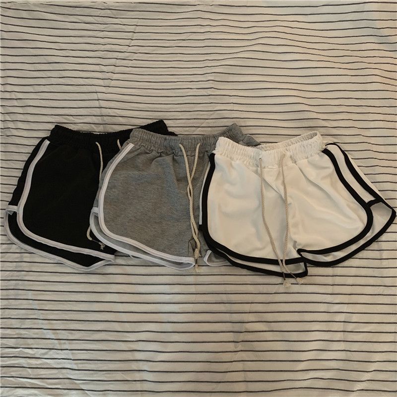 Monroll - Shorts met contrasterende afwerking