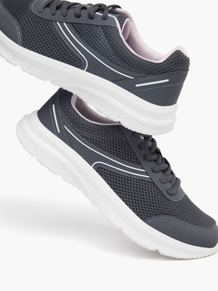 Tênis esportivo leve - Cinza