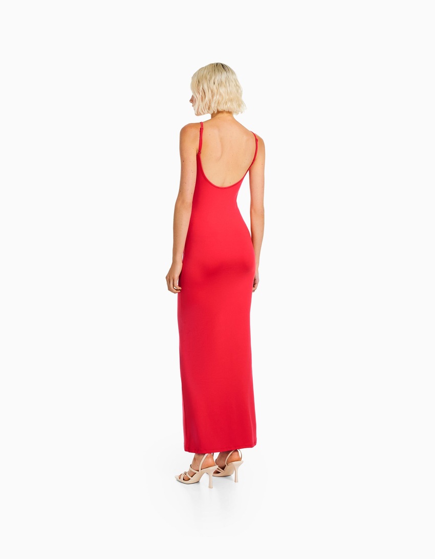 Vestido longo justo com alças finas