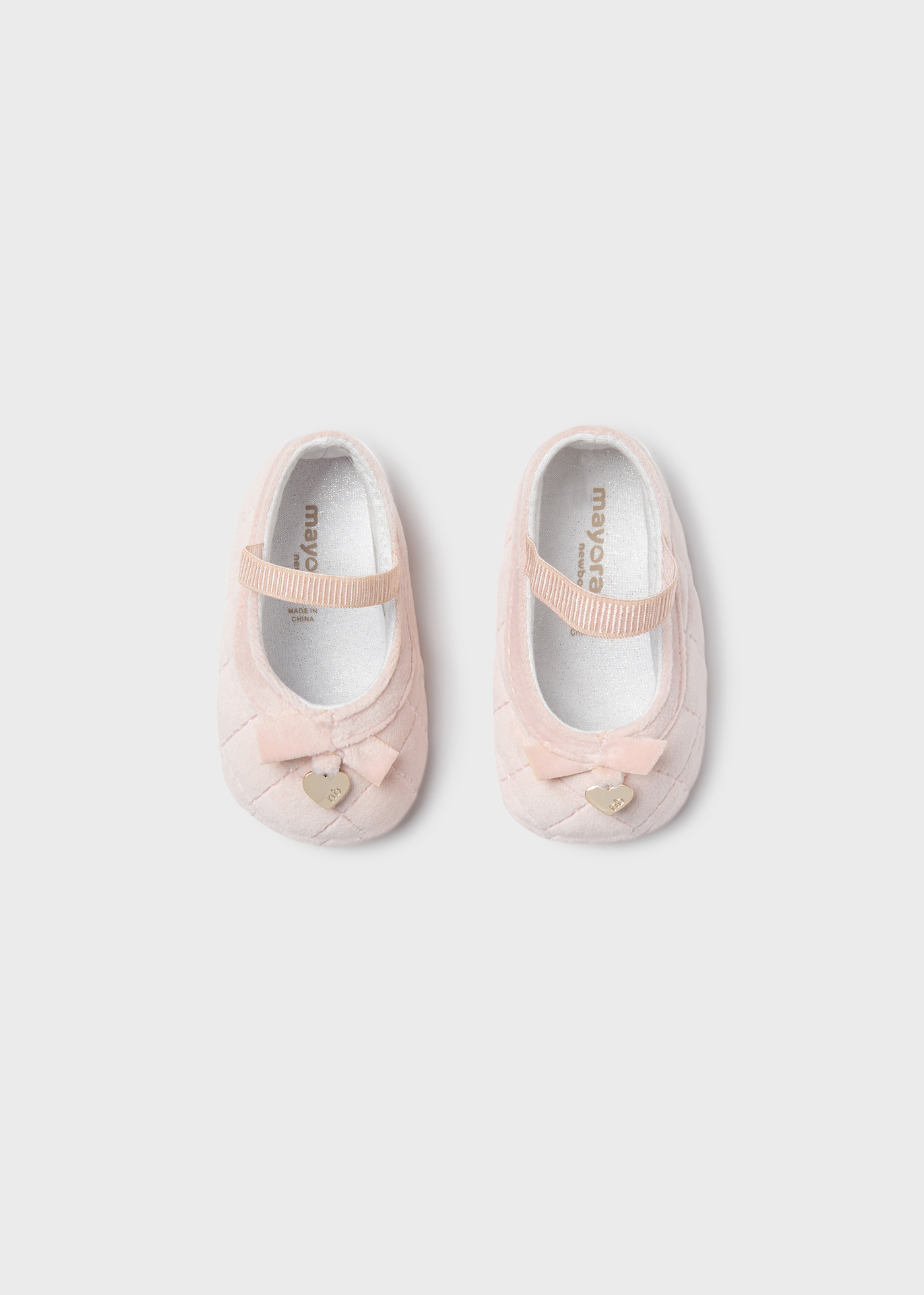 Sapatos Mary Jane de veludo para recém-nascidos