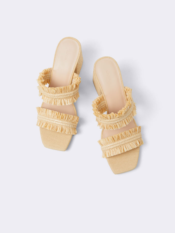 Sandália de salto com franjas - Branco-creme