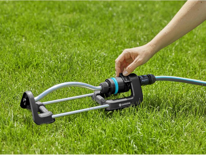 GARDENA Viereckregner EcoLine Rasensprenger zur gleichmässigen Bewässerung von rechteckigen Rasenflächen