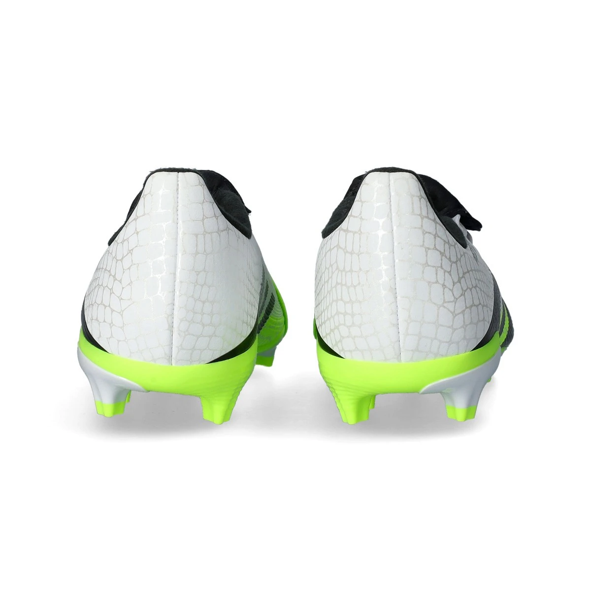 Chuteira adidas Predator League FT FG/MG Criança