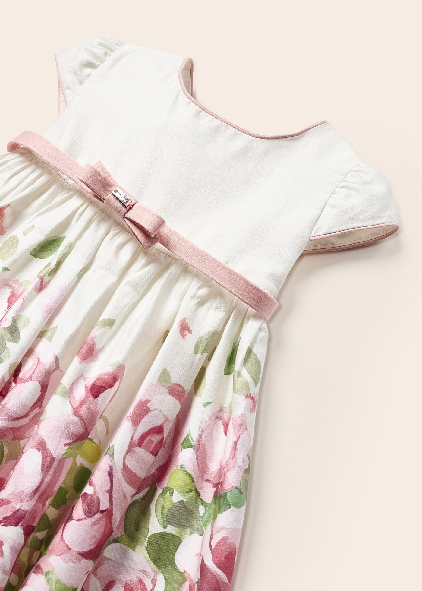 Vestido infantil com saia de algodão estampada
