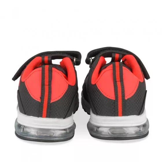 Baskets NOIR UNYK