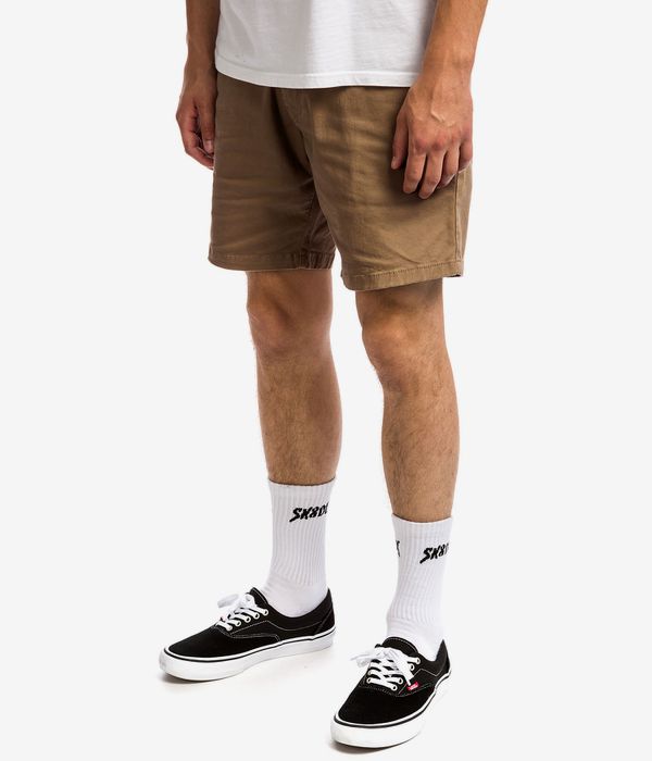 REELL Flex Chino Shorts (dark sand)