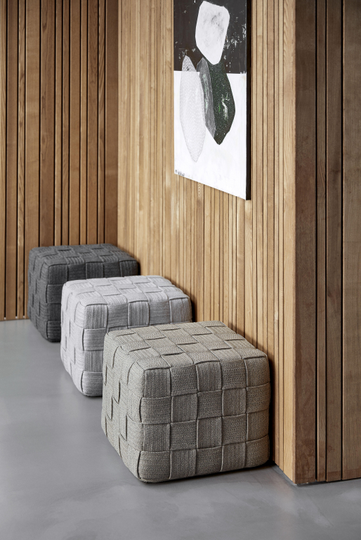 Cane-Line Cube voetenbank 48x48 donkergrijs