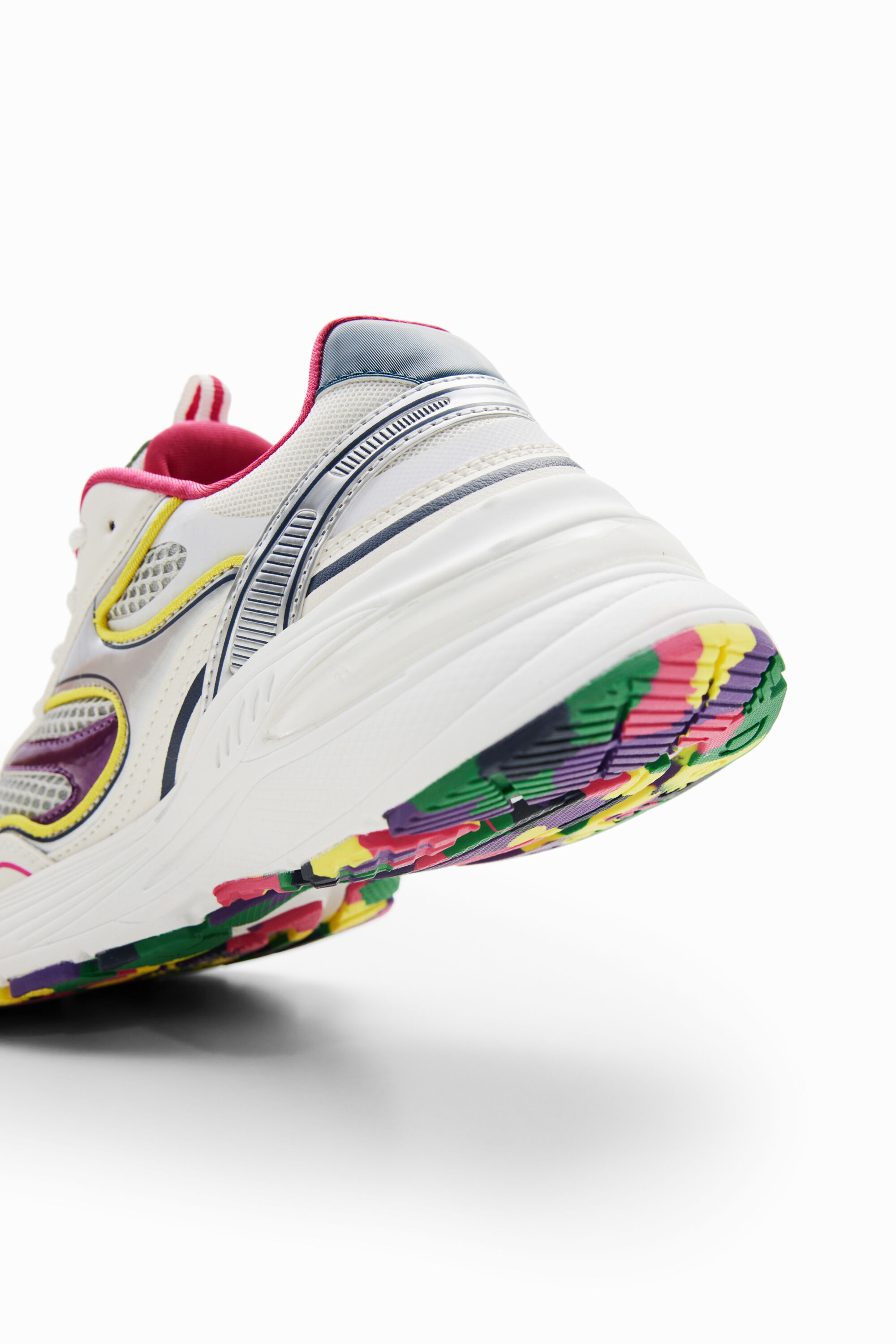 Baskets running multicolores