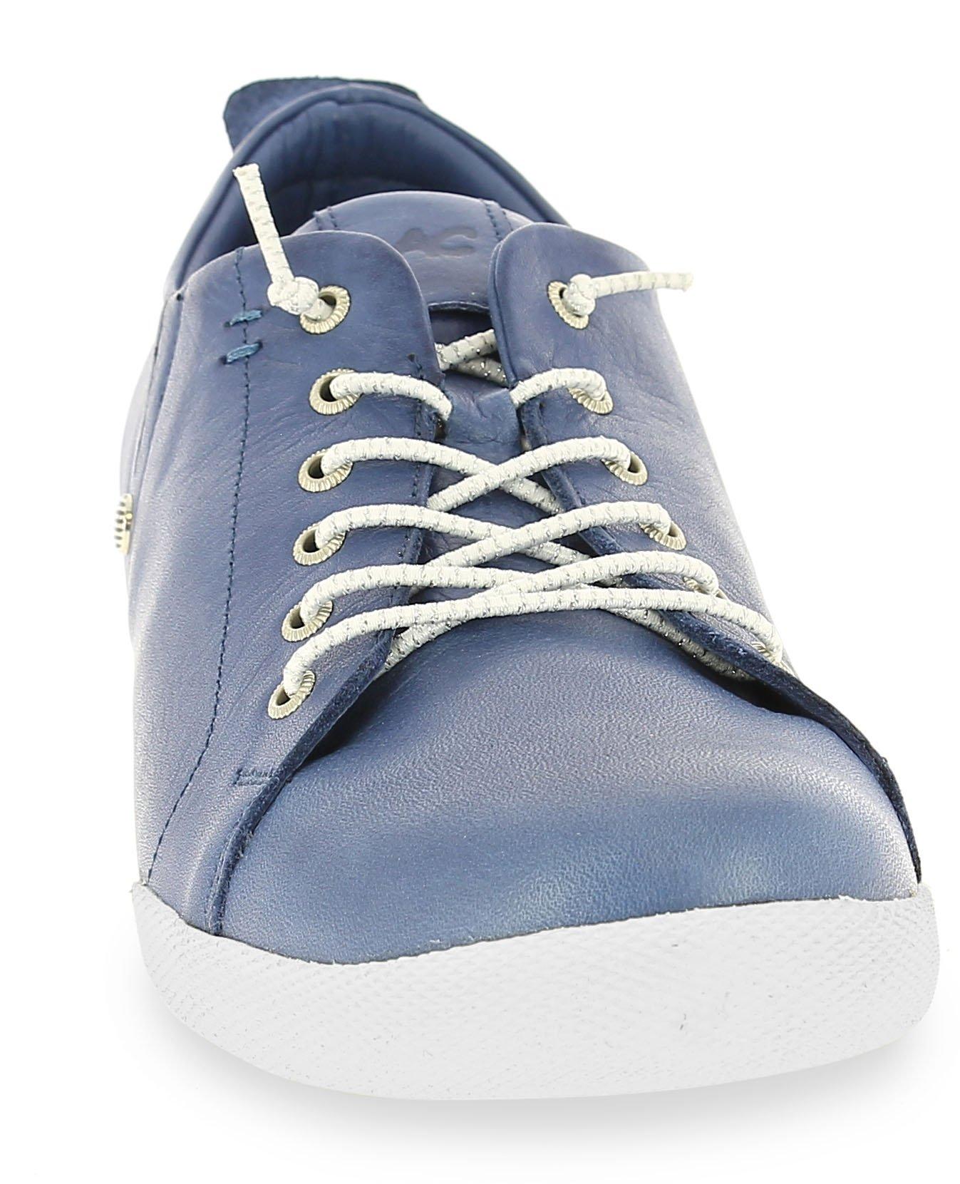 Schnürschuhe mit elastischer Schnürung