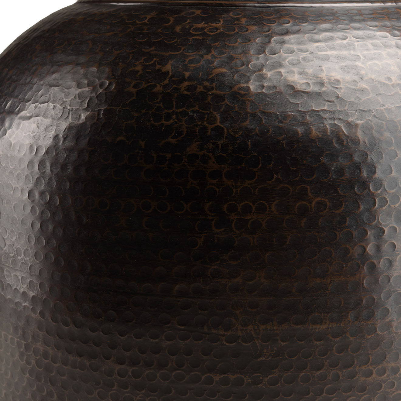 Macabane Vase effet martelé Honoré noir antique - D.63xH.74 cm