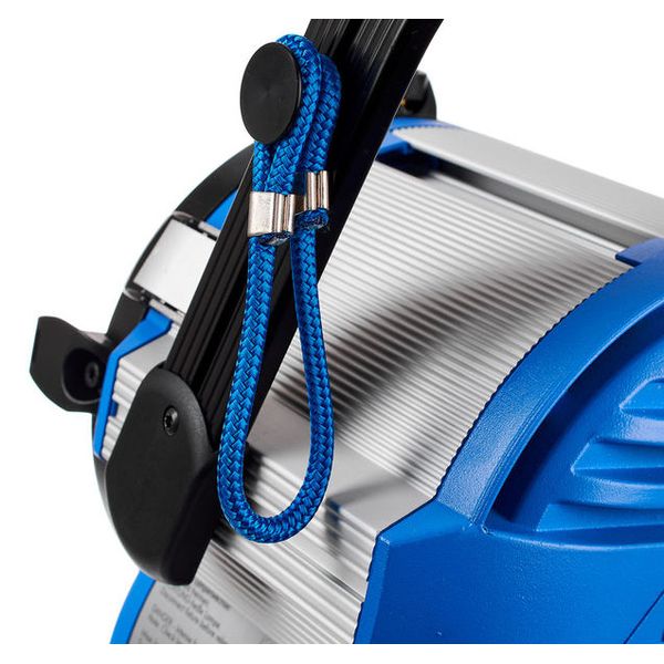 ARRI True Blue T1 1000 W Man