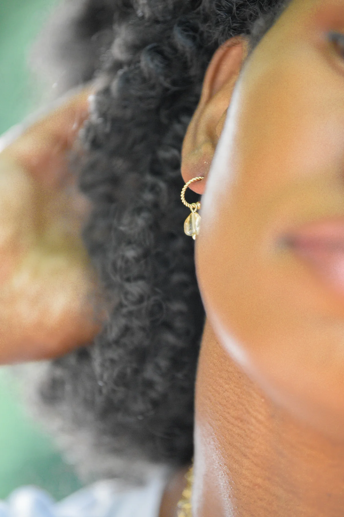FAME - Boucles d'oreilles pierre de soleil | Bleu