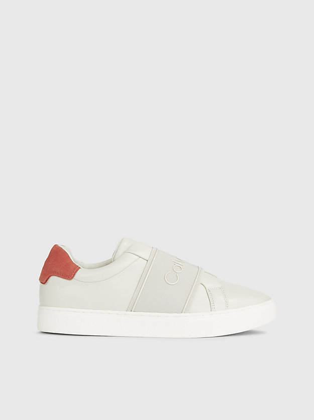 Sapatos de couro sem cadarço