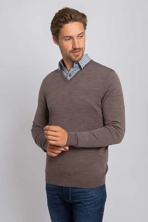 Suitable Merino Pullover V-Hals Taupe PU-MRI-V-24 195391 Brown kopen