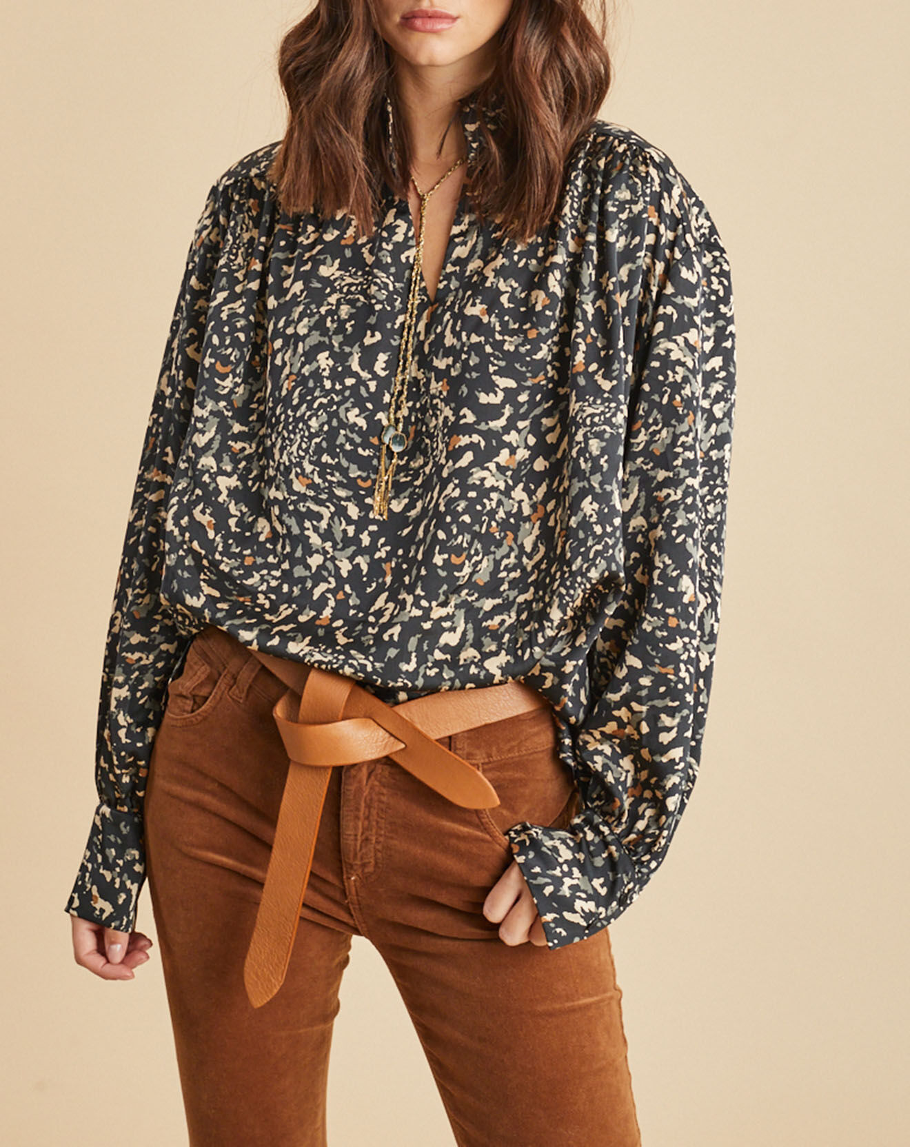 Lauren Vidal Blouse fluide Store military imprimée noire