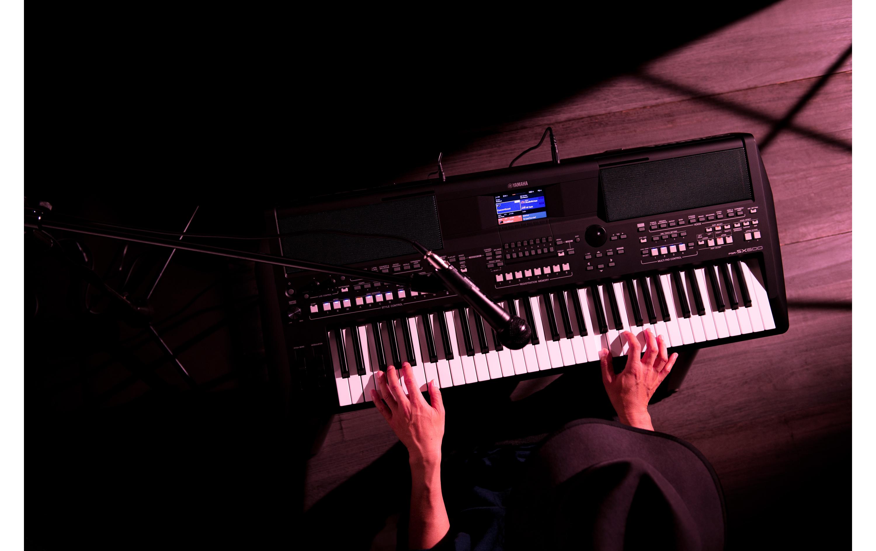 Workstation PSR-SX600<br>Keyboard für hochwertige musikalische Erlebnisse