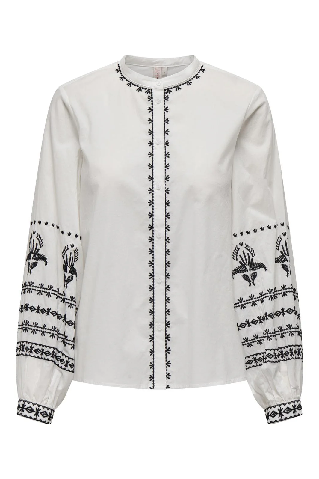 Only Onlaudra Dicte Contrast Shirt 4460044 cloud dancer emb black