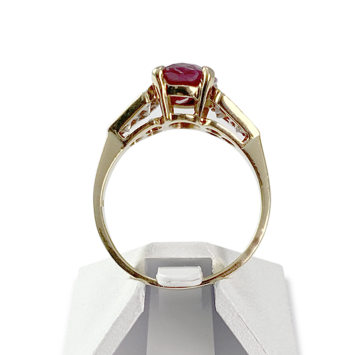 Bague d'occasion or jaune rubis diamants