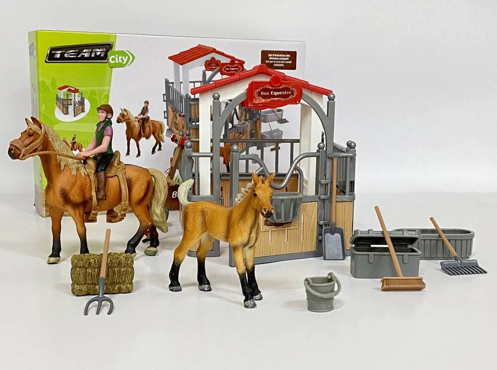 BOX EQUESTRE