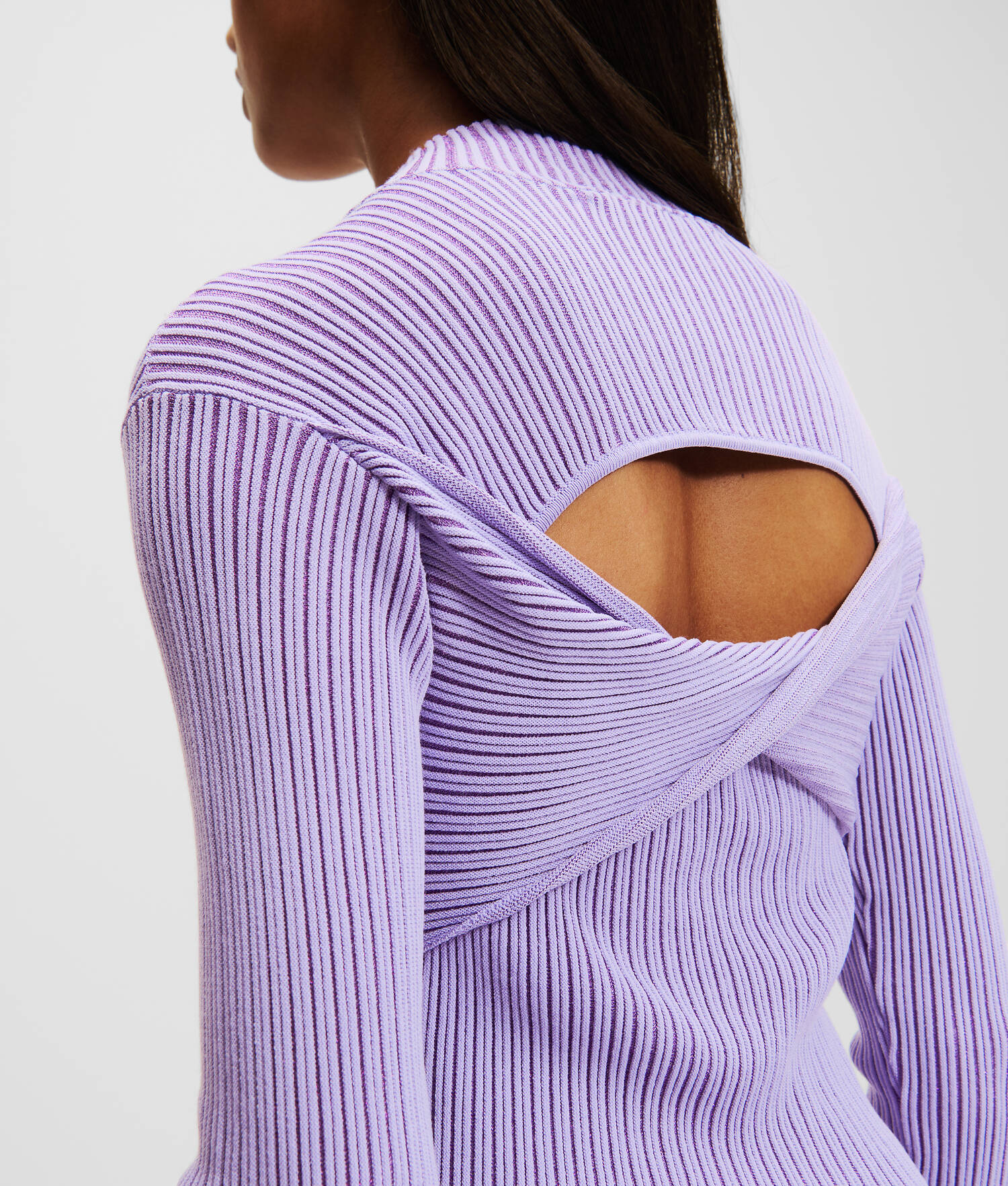 PULL À COL MONTANT EN LUREX