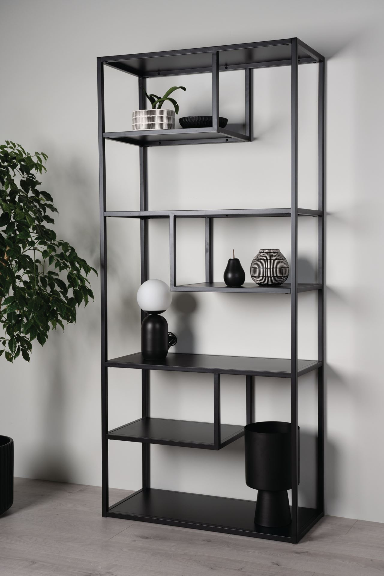 Hylle svart - 85x35x188 cm