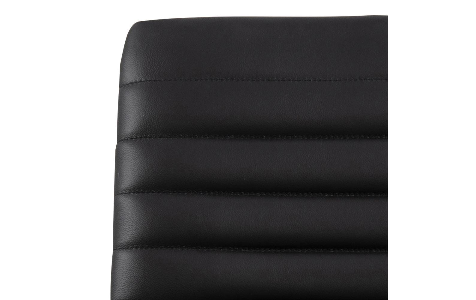 Bürostuhl Winslow, mit Polsterrücken und Armlehnen, Schwarz<br>Schreibtischstuhl im Leder look