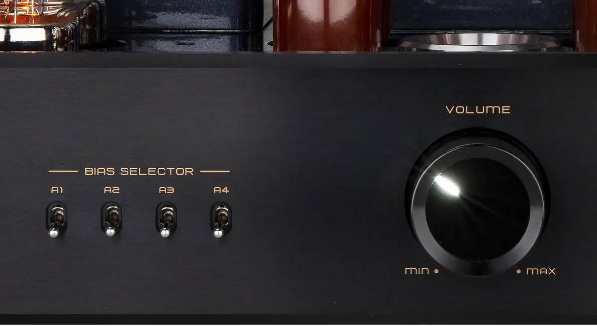 Chaîne Q Acoustics Concept 500 / Cayin CS-88A KT88 / QED Genesis comprenant la paire d'enceintes Q Acoustics Concept 500 Noir, l'amplificateur stéréo Cayin CS-88A KT88 Noir et la paire de câbles d'enceintes montés QED Genesis (2x2,5m) Chaînes Grand S