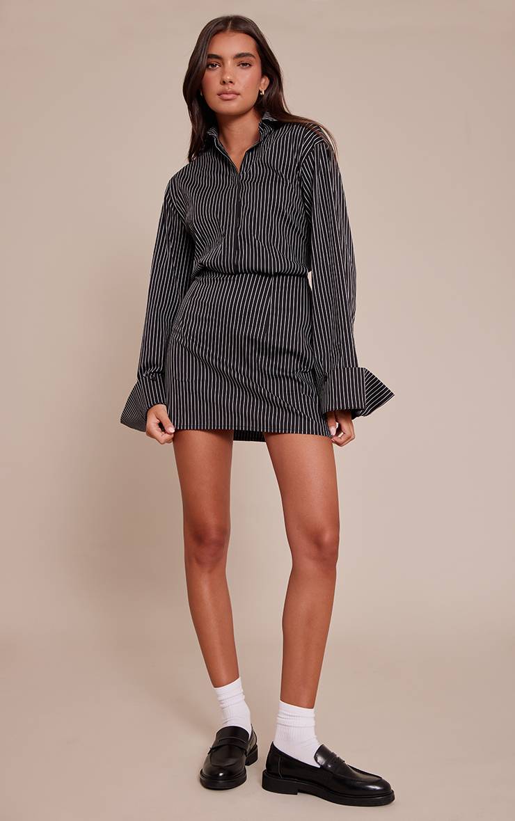 Noir Robe Chemise Cintrée À Fines Rayures Boutonnée