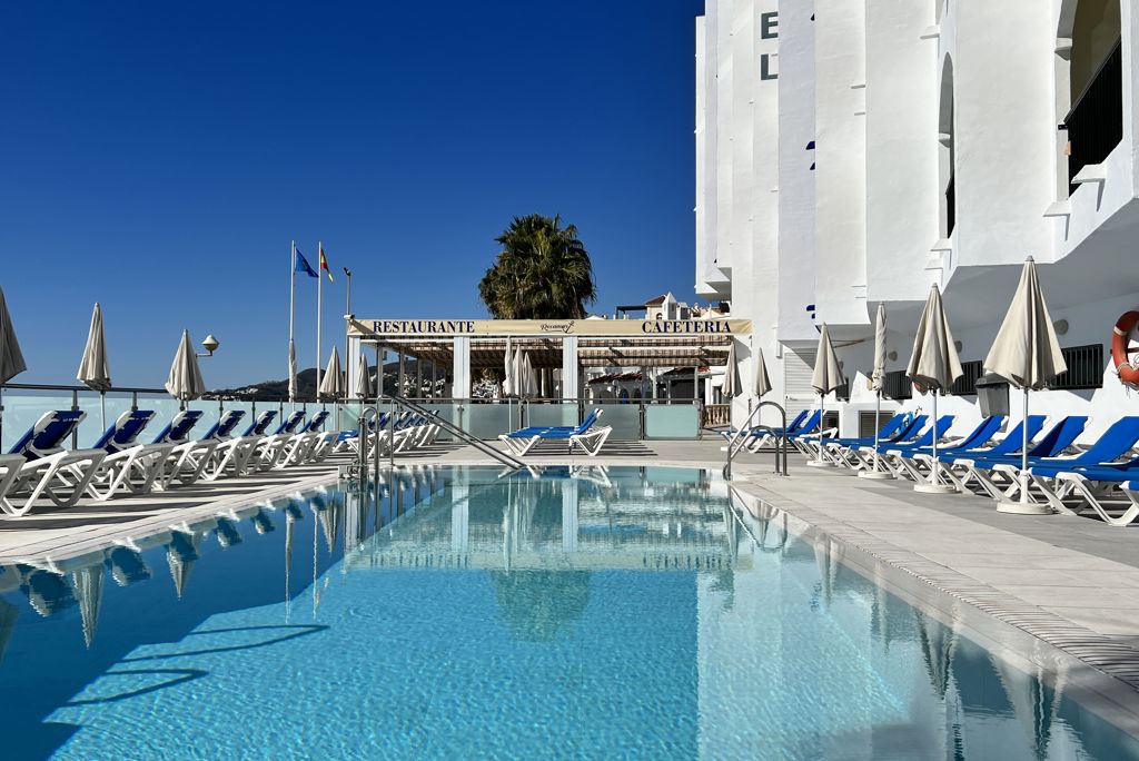 Perla Marina Logies en ontbijt - Hotel