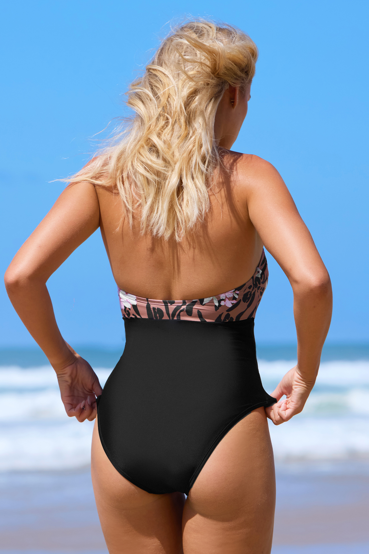Maillot de bain une pièce à imprimé floral et animalier