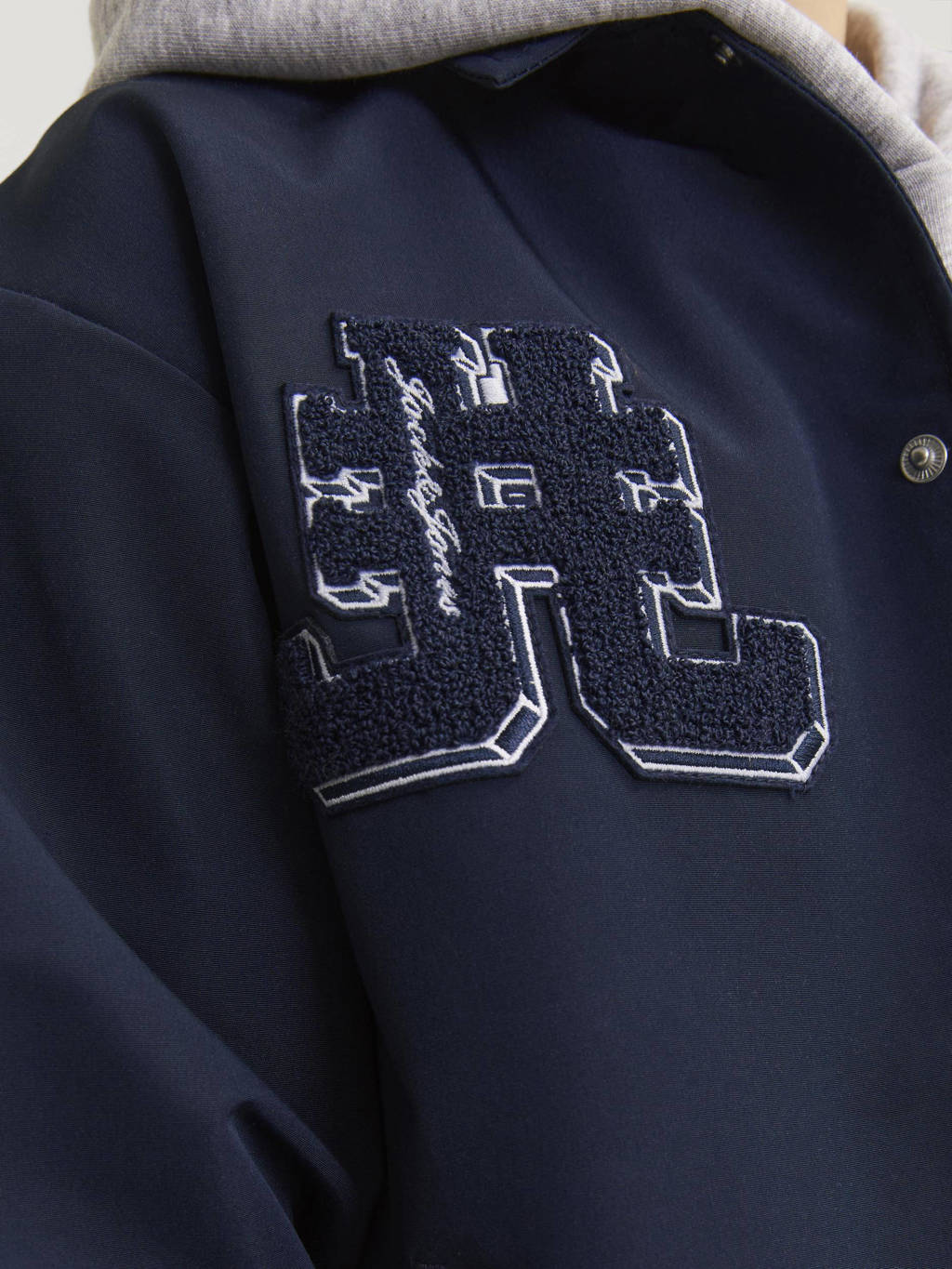 JACK & JONES bomberjack zomer JORECOLE met printopdruk en 3D applicatie donkerblauw/blauw